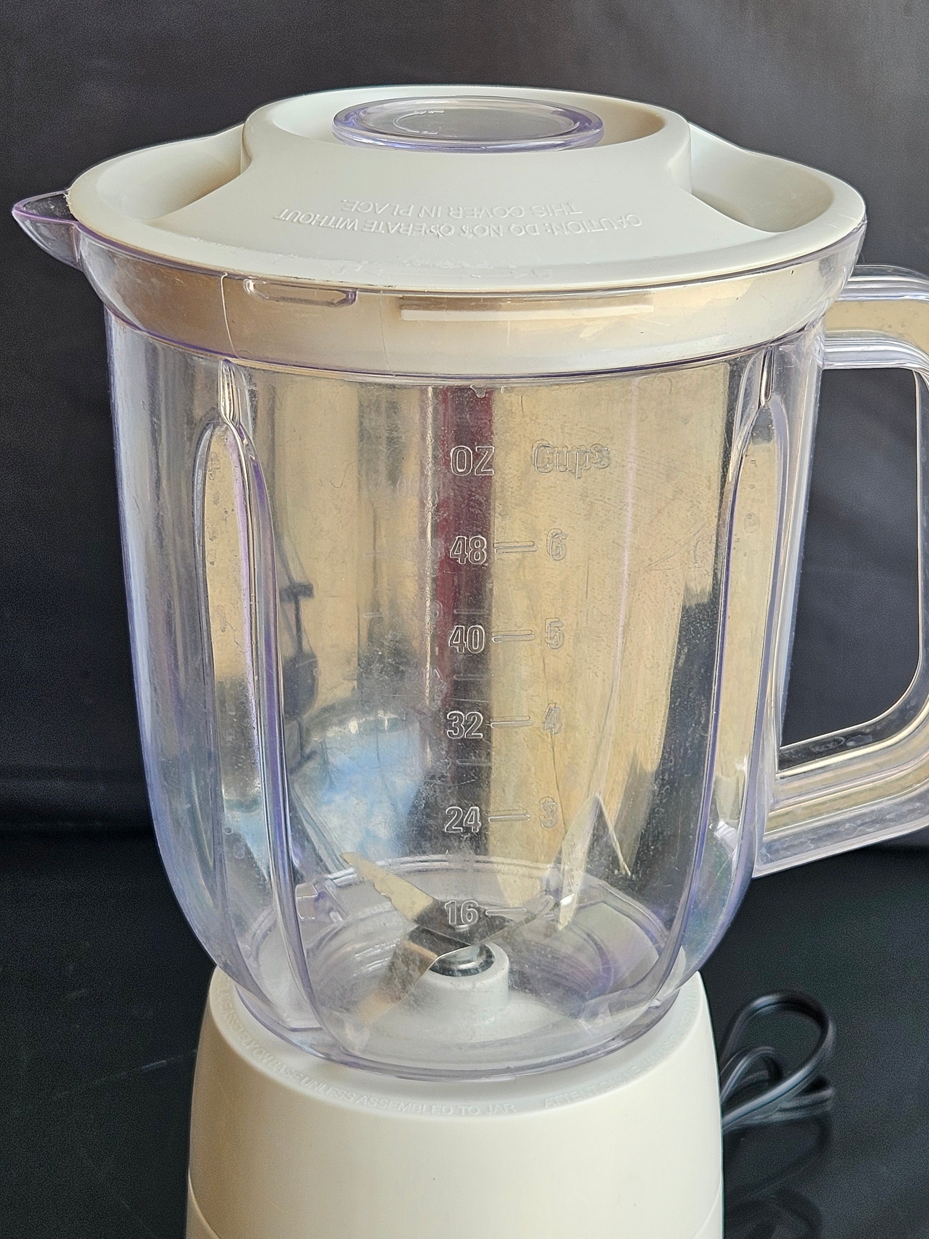 Bella Flip & Store 10-Speed Blender