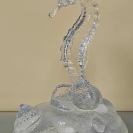 Cristal d'Arques Seahorse Figurine